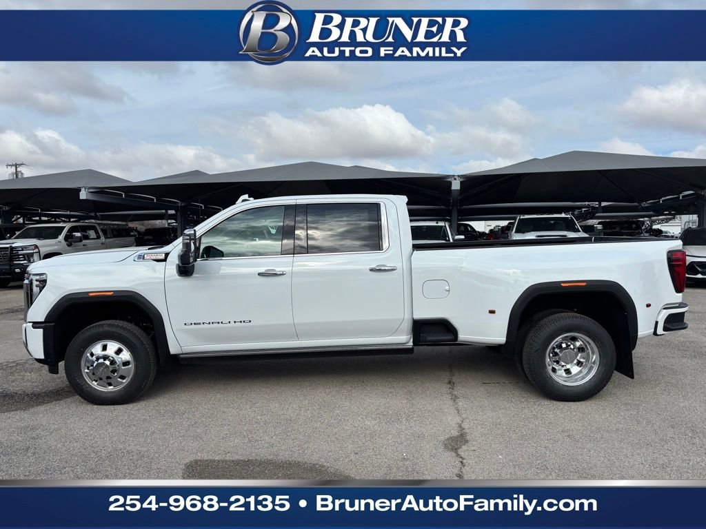 New 2026 GMC Sierra 3500 Denali w/ Denali Reserve Package image 9