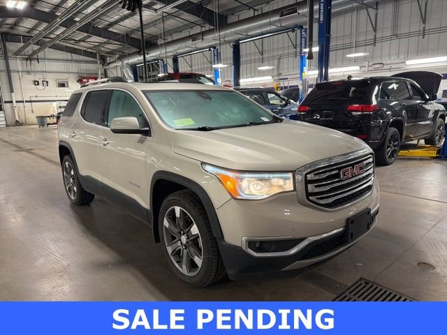 Used 2017 GMC Acadia SLT image 3