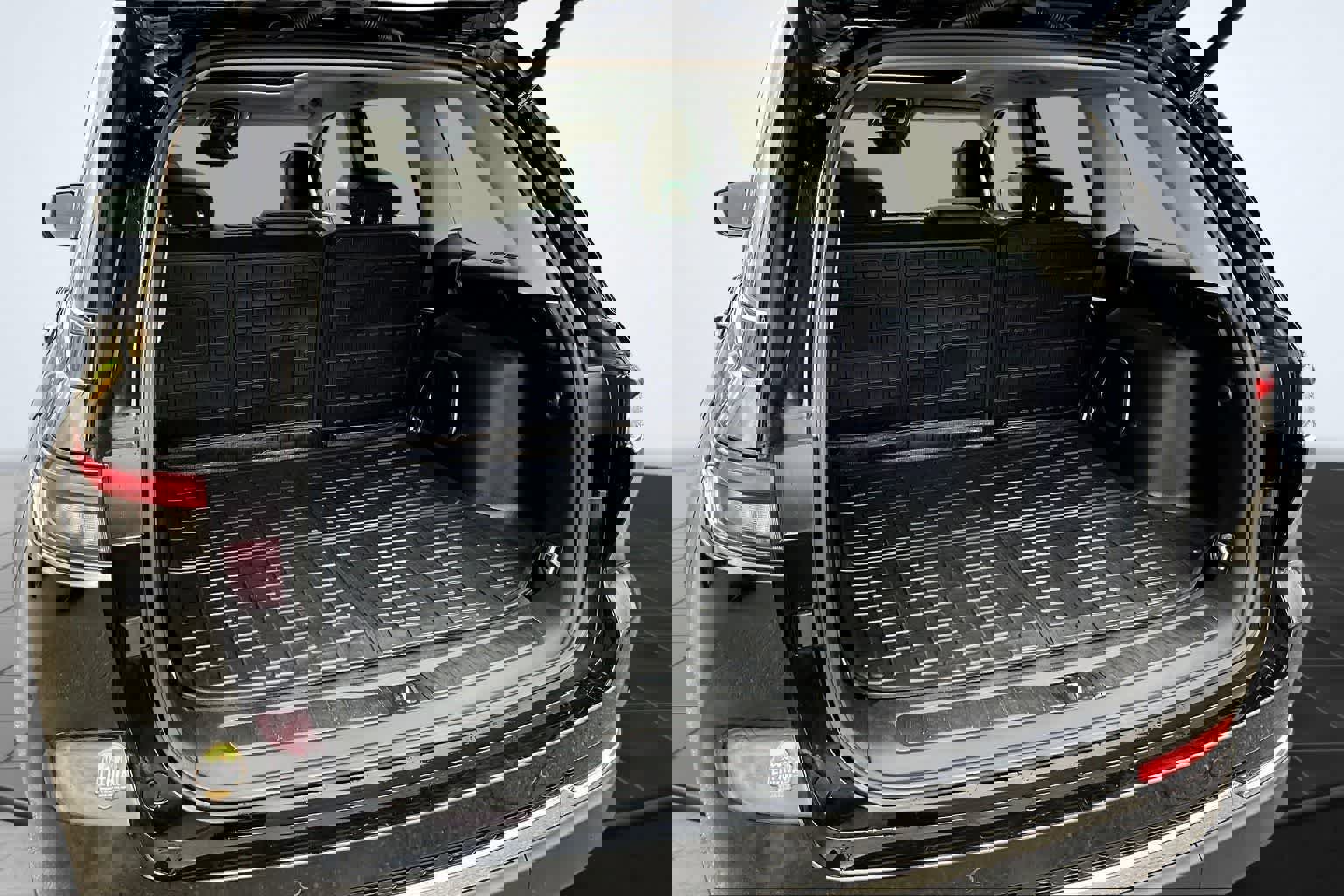 Used 2022 Jeep Grand Cherokee Limited 4xe w/ MOPAR Finishing Package image 19