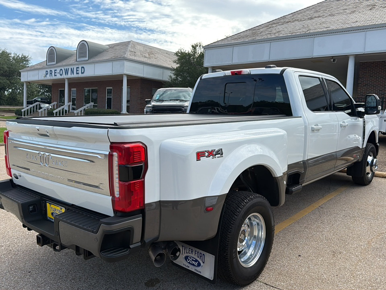 Used 2026 Ford F350 King Ranch AWD/4WD image 12