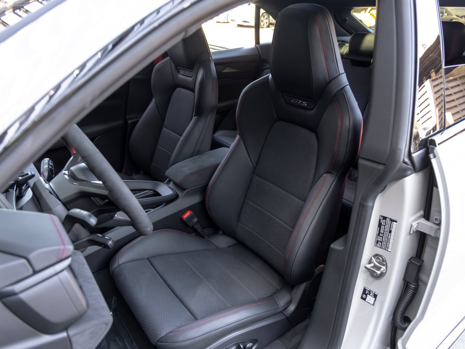 New 2026 Porsche Macan GTS Electric AWD/4WD image 5