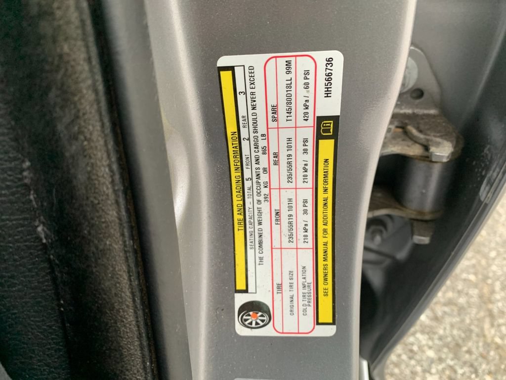 Used 2017 Chrysler 300 C AWD/4WD image 35