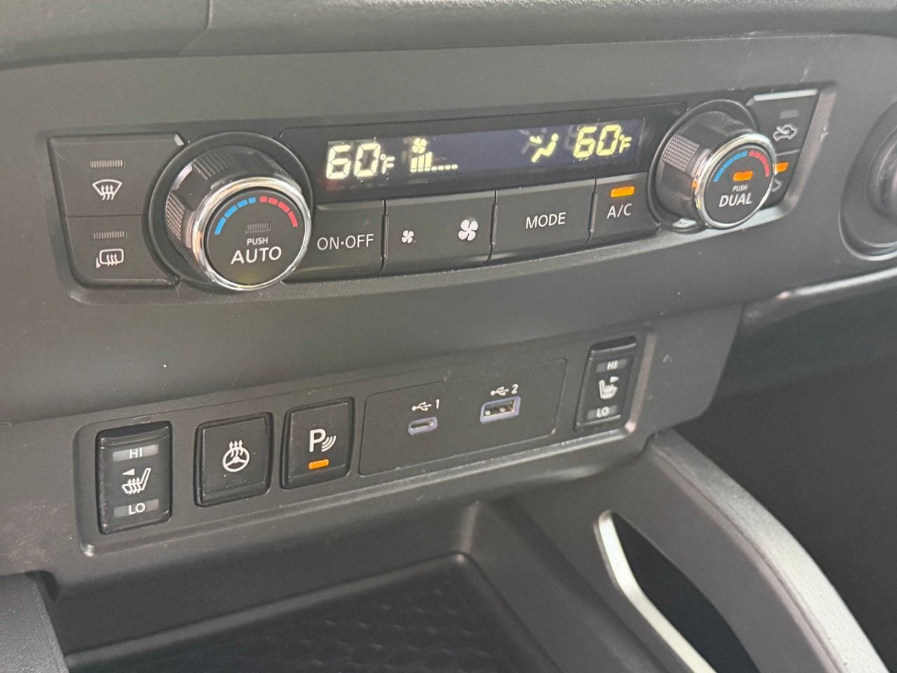 Used 2023 Nissan Frontier SV w/ SV Convenience Package RWD image 23