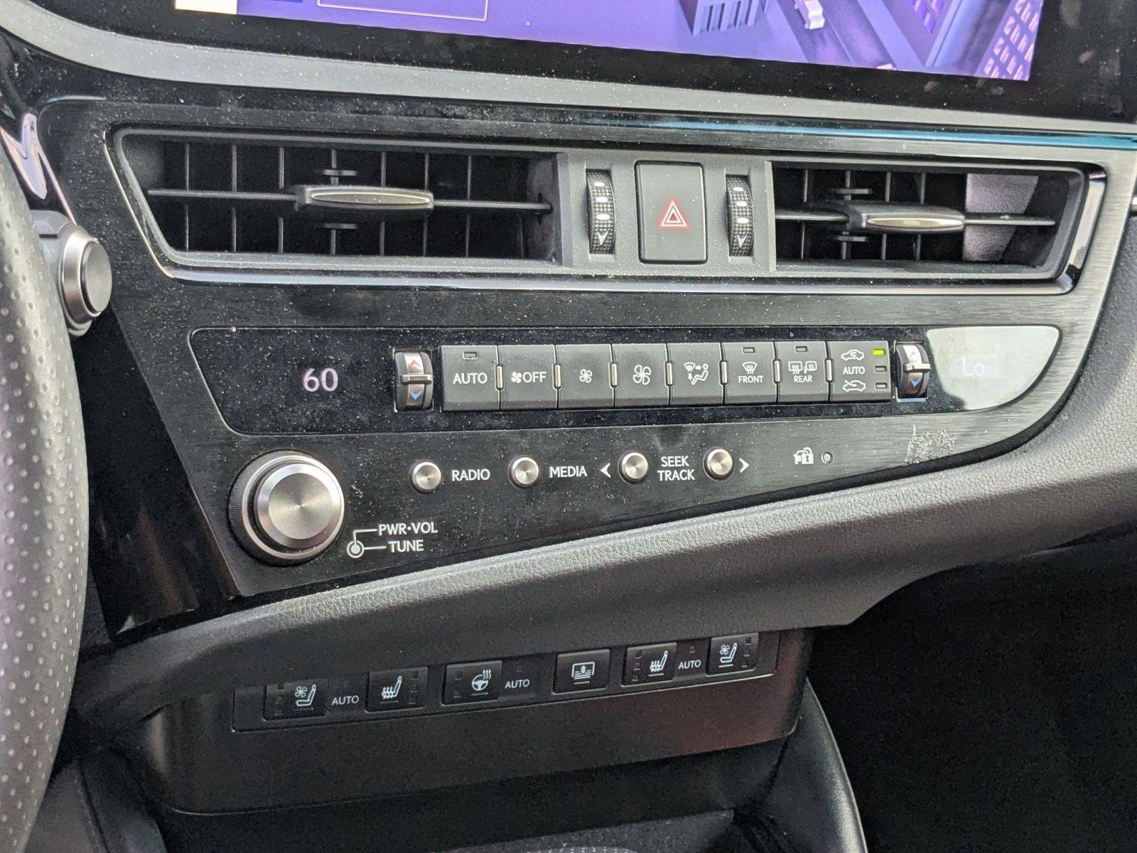 Used 2023 Lexus ES 300h F Sport w/ Accessory Package (Z2) FWD image 15