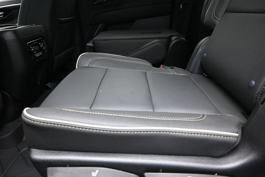 New 2026 Chevrolet Suburban Premier RWD image 16
