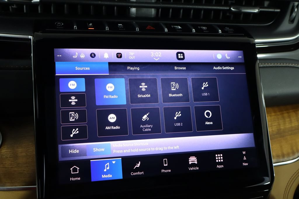 Used 2025 Jeep Grand Cherokee L Summit AWD/4WD image 33