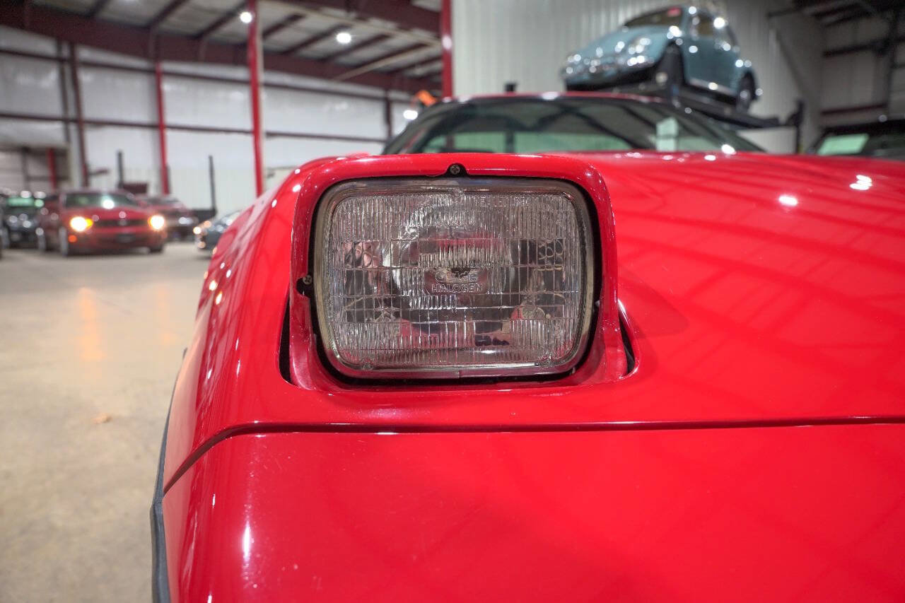 Used 1990 Chevrolet Corvette Coupe RWD image 38