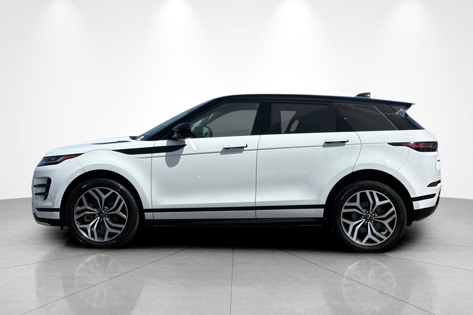 Used 2023 Land Rover Range Rover Evoque R-Dynamic S image 3