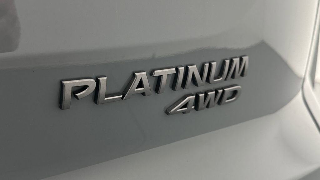 New 2026 Nissan Pathfinder Platinum AWD/4WD image 18