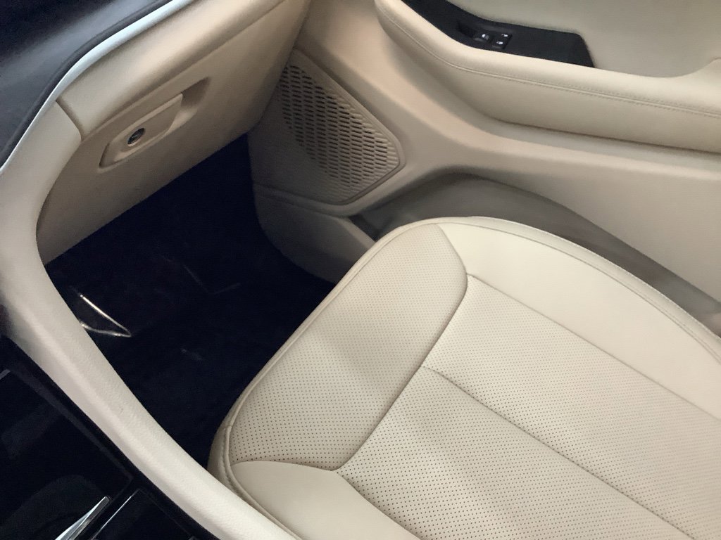 Used 2025 Jeep Grand Cherokee L Limited w/ Luxury Tech Group II image 25