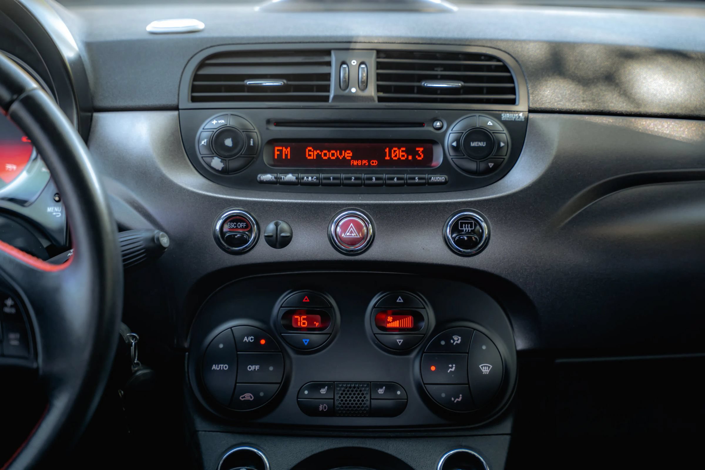 Used 2015 FIAT 500 e FWD image 27