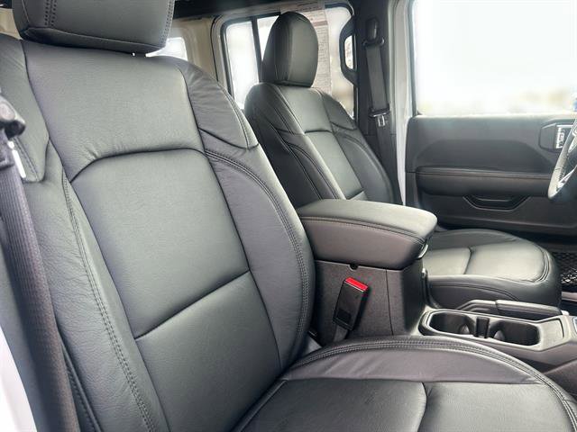 Used 2025 Jeep Wrangler Sahara w/ Safety Group image 23