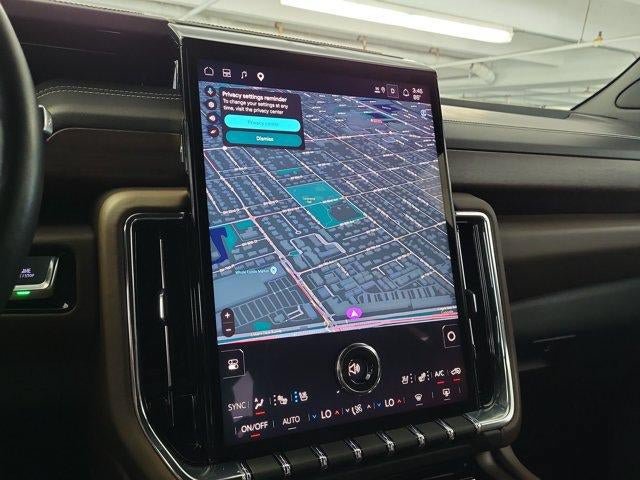 Used 2025 GMC Yukon Denali Ultimate w/ LPO, Floor Liner Package AWD/4WD image 29