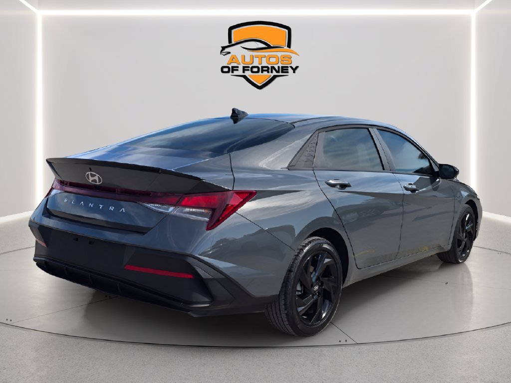 Used 2026 Hyundai Elantra Sport FWD image 6