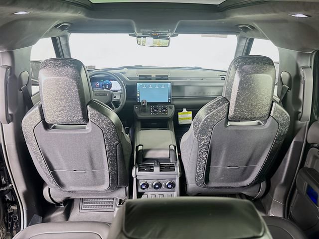 New 2026 Land Rover Defender 110 OCTA AWD/4WD image 23