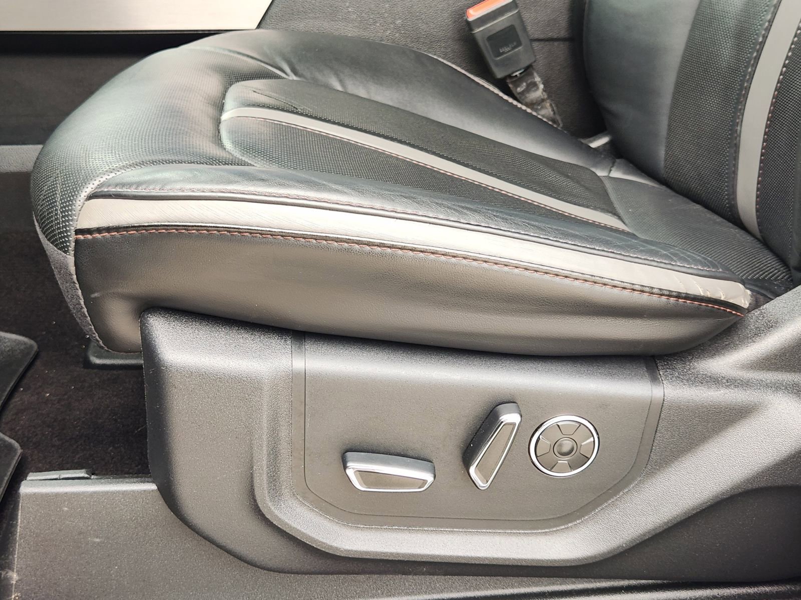 Used 2018 Ford F150 Platinum image 27