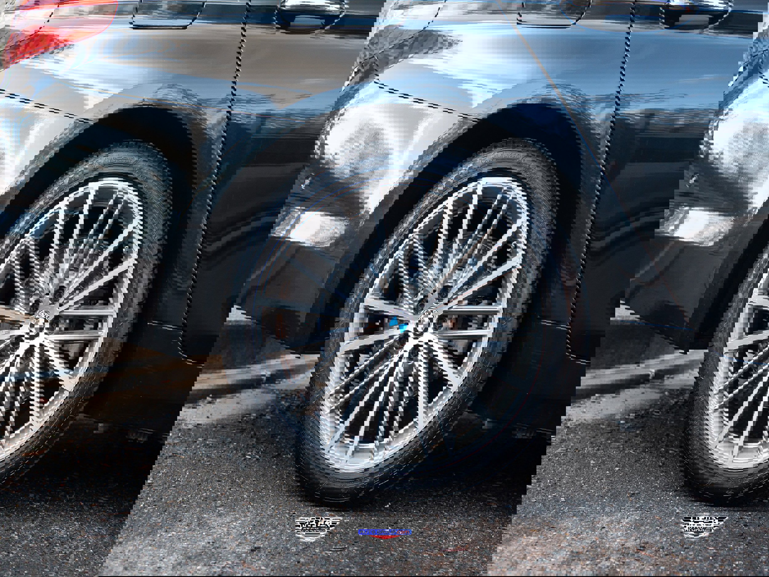 Used 2018 BMW 530e w/ Premium Package 2 image 11