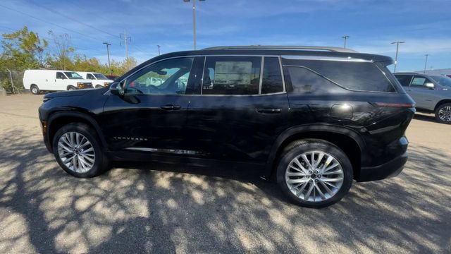 New 2026 Chevrolet Traverse LT w/ Driver Confidence Package AWD/4WD image 7