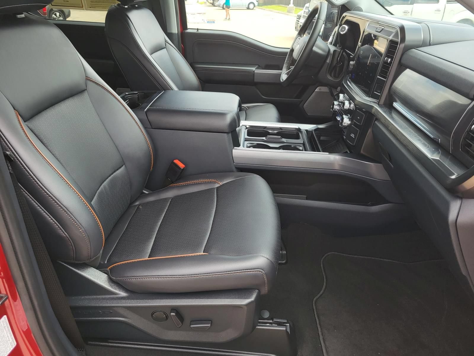 Used 2025 Ford F250 Lariat w/ Lariat Ultimate Package AWD/4WD image 14
