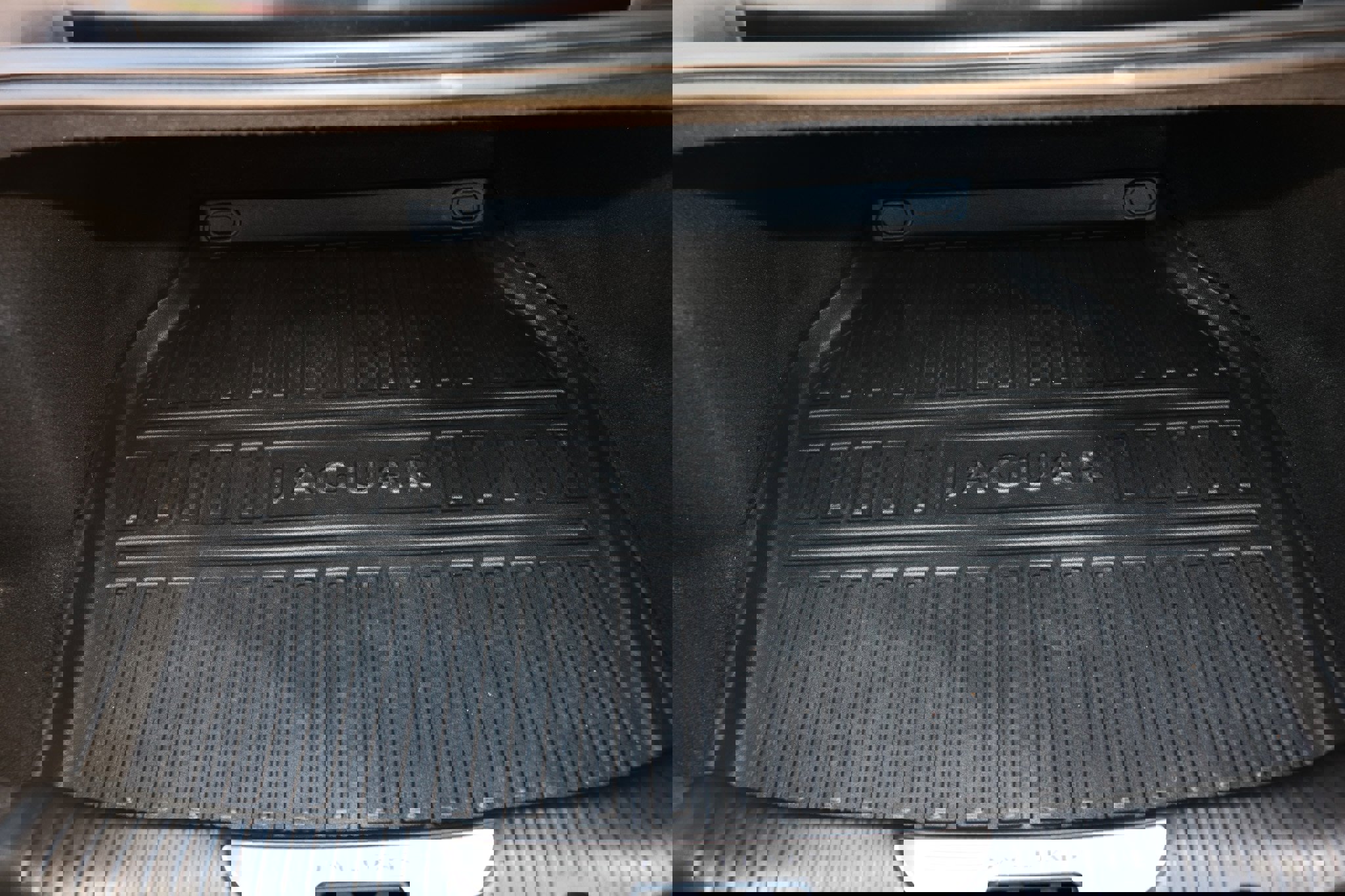 Used 2017 Jaguar XJ L Portfolio image 30