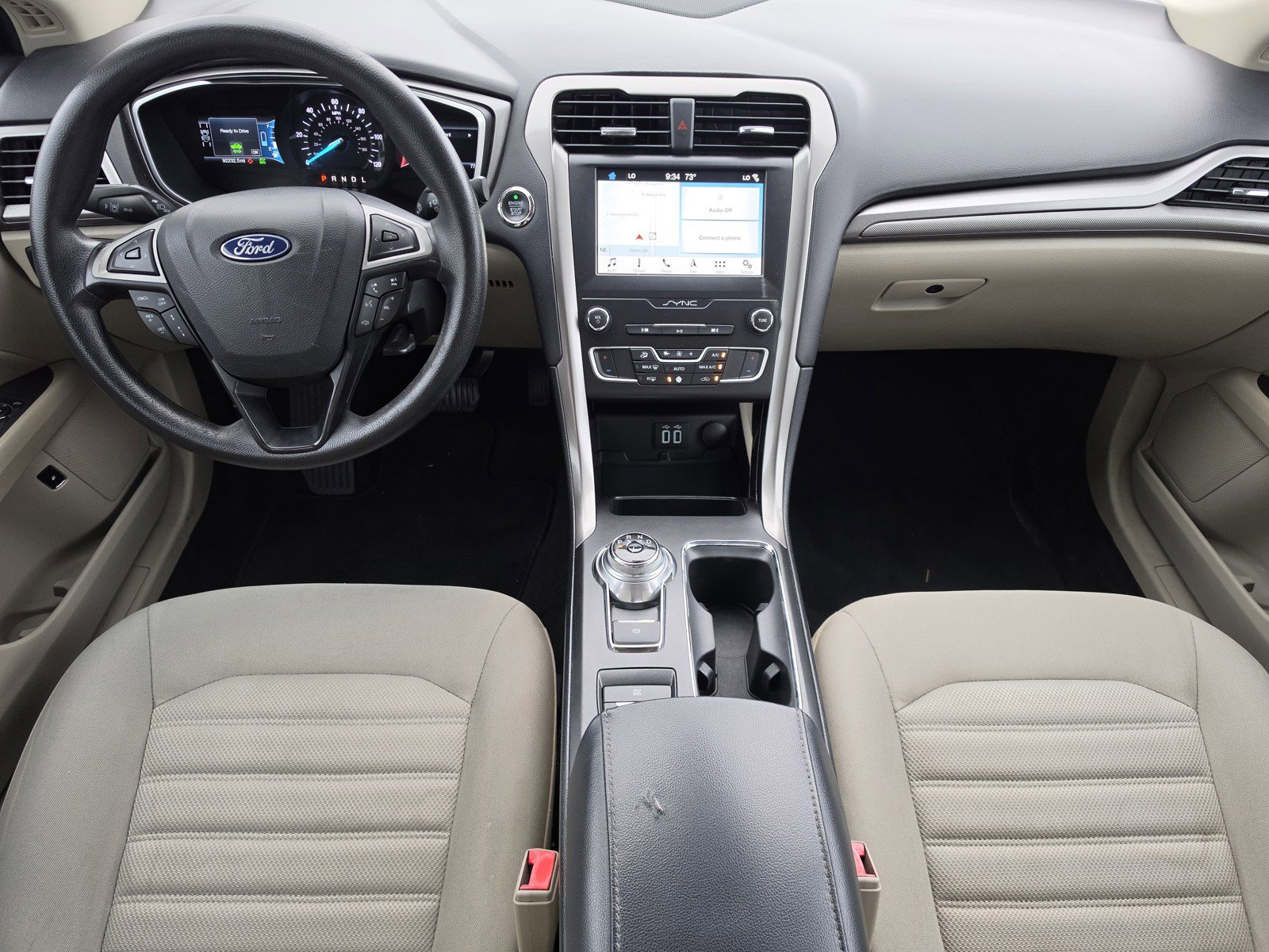 Used 2019 Ford Fusion SE FWD image 9