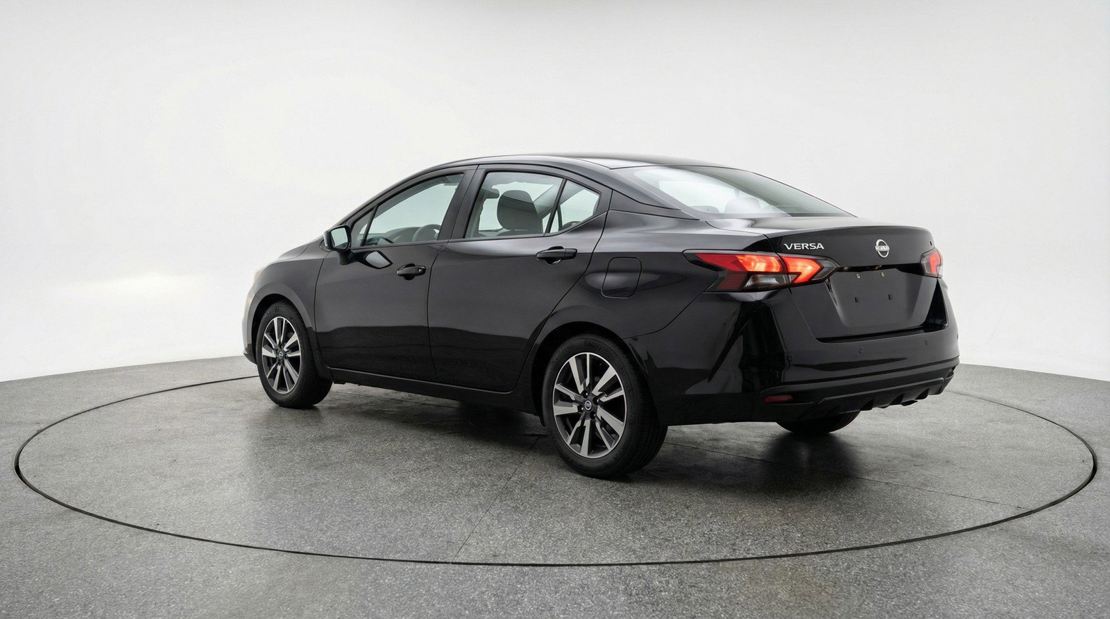 Used 2025 Nissan Versa SV FWD image 6