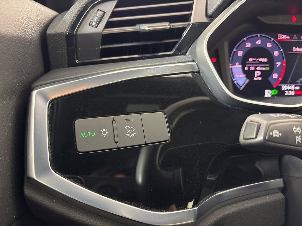 Used 2023 Audi Q3 2.0T Premium AWD/4WD image 32