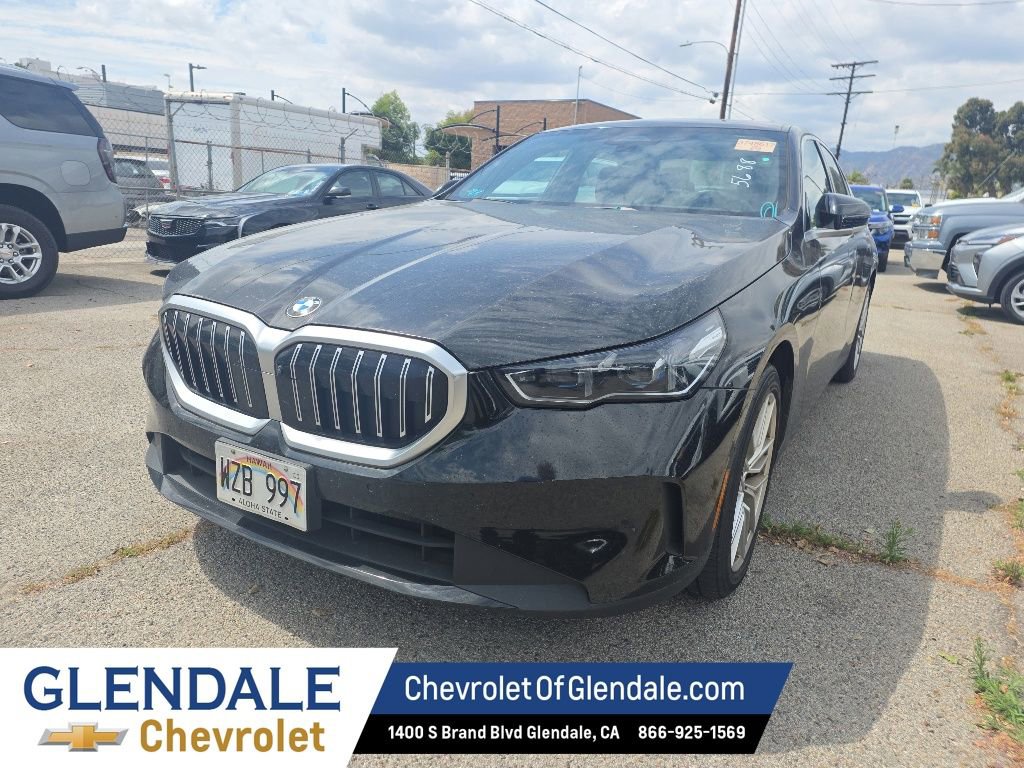 Used 2024 BMW 530i RWD image 1