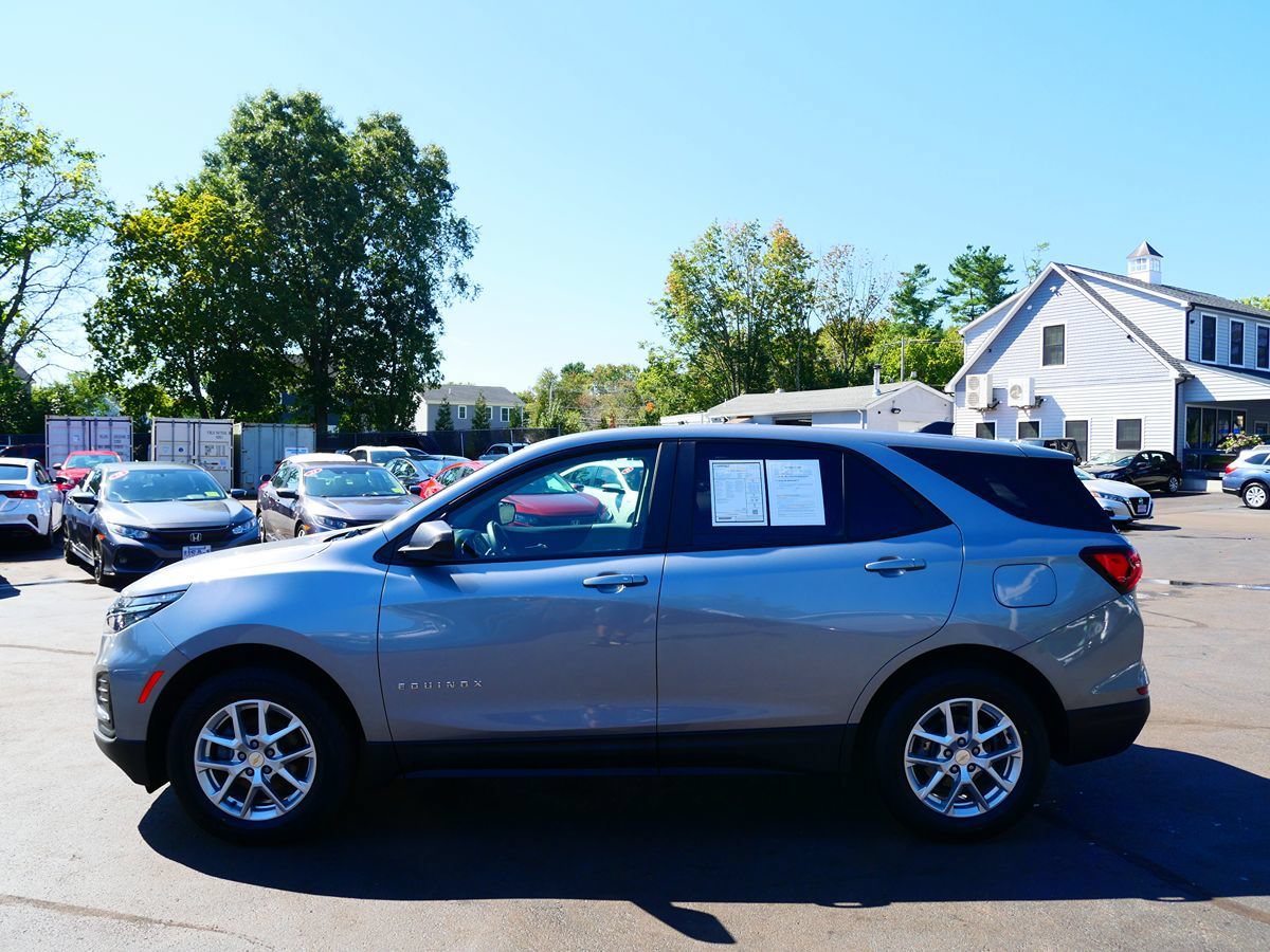 Used 2023 Chevrolet Equinox LS w/ LPO, Floor Liner Package AWD/4WD image 36