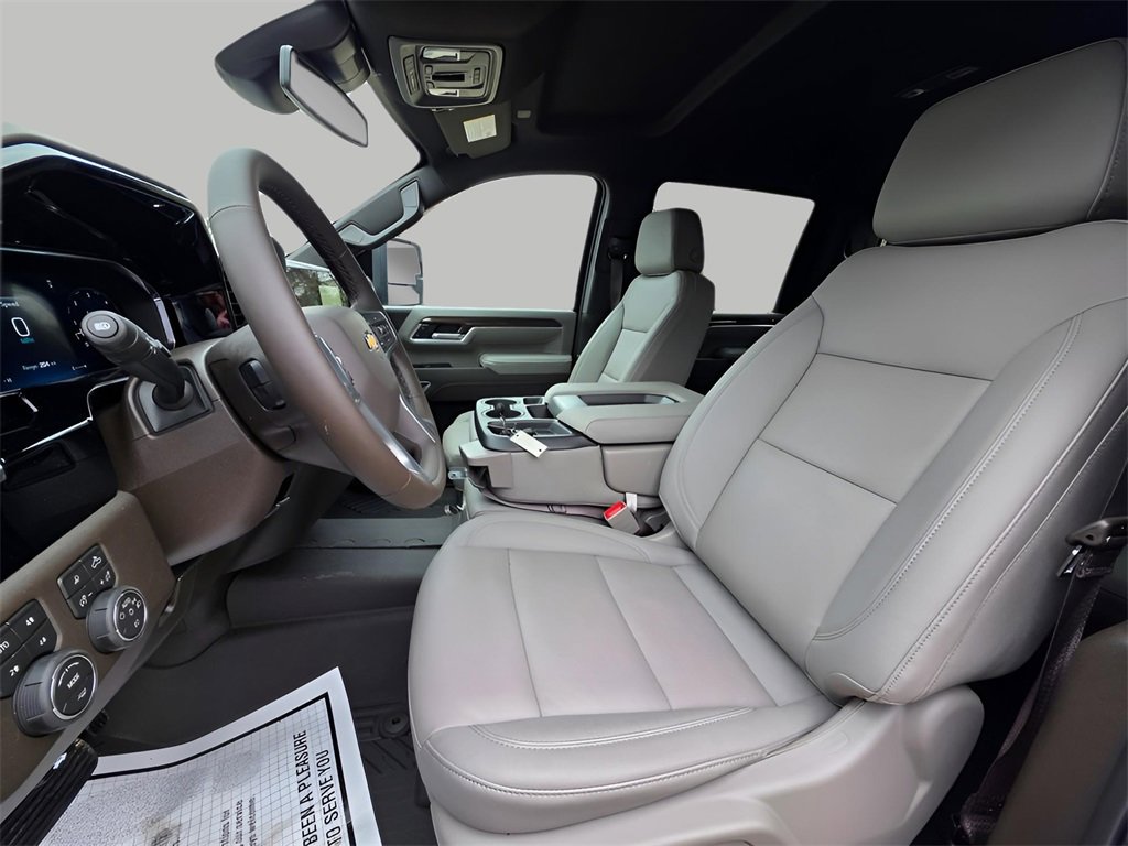 New 2026 Chevrolet Silverado 3500 LT w/ Texas Edition image 24