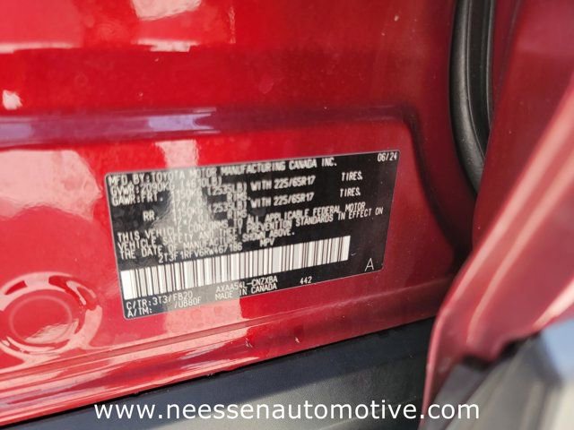 Used 2024 Toyota RAV4 LE AWD/4WD image 33