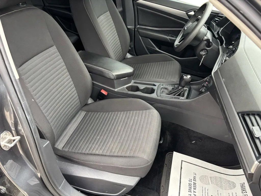 Used 2022 Volkswagen Jetta S image 29