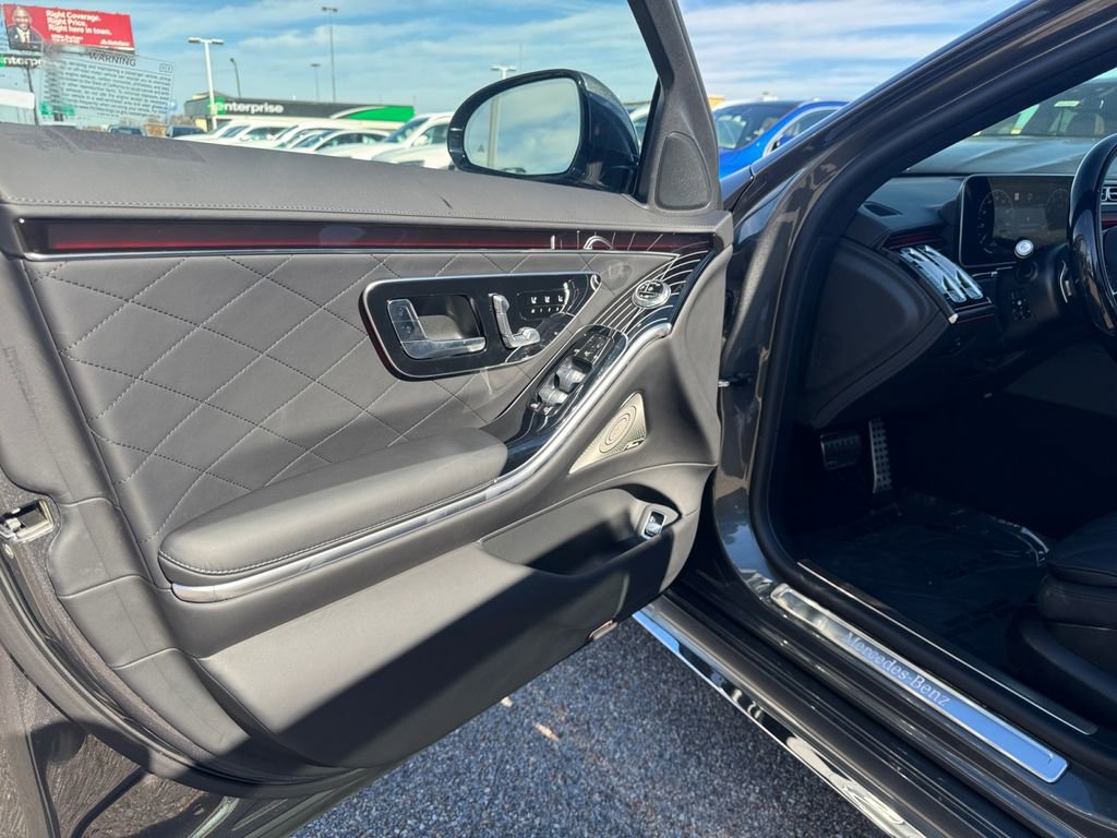 New 2026 Mercedes-Benz S 580 4MATIC Sedan image 16