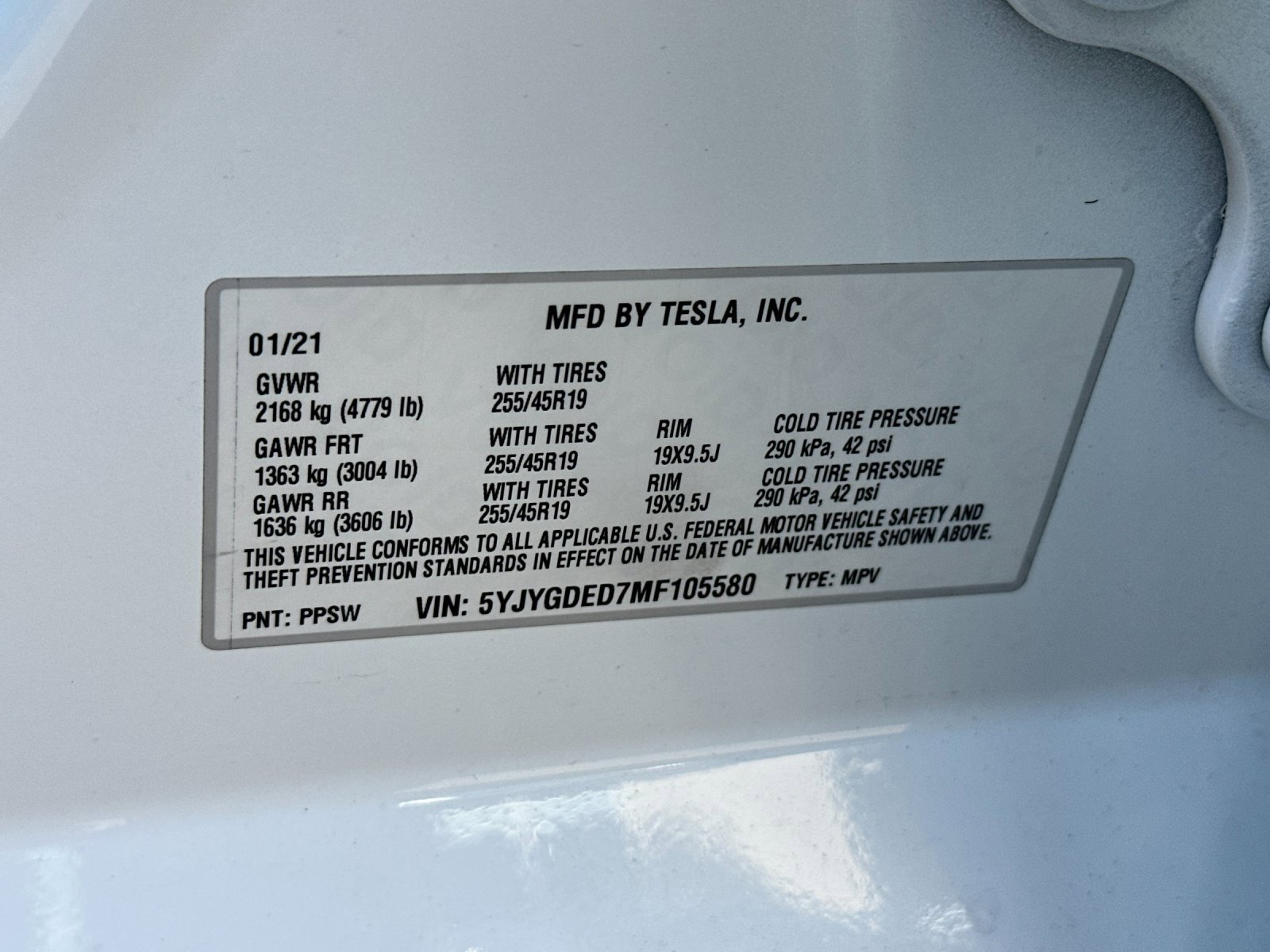 Used 2021 Tesla Model Y Standard Range image 28