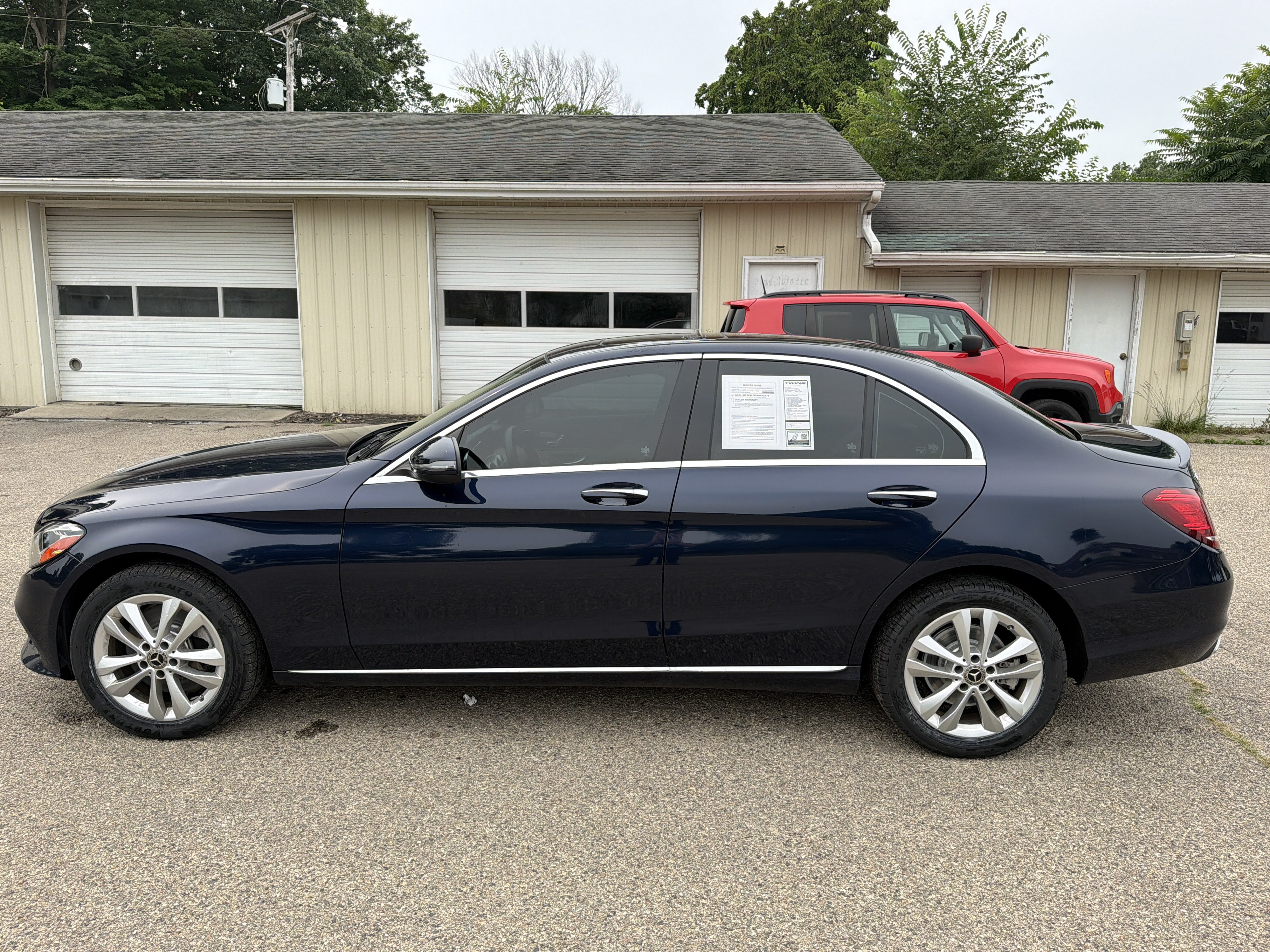 Used 2019 Mercedes-Benz C 300 4MATIC Sedan image 11
