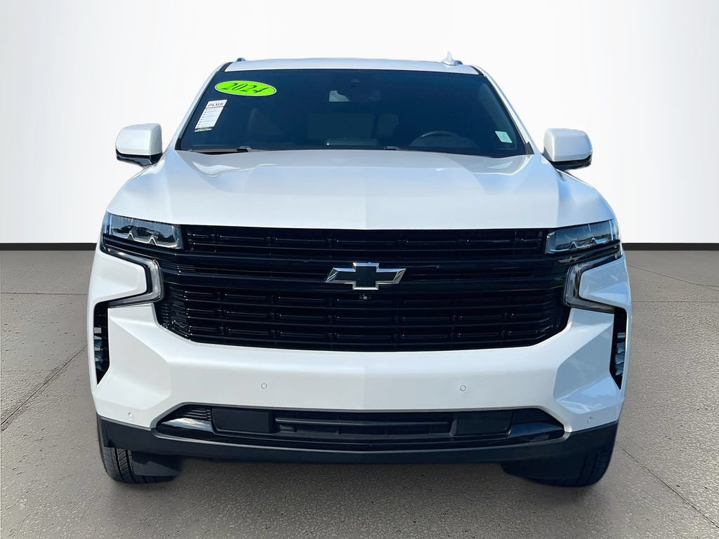 Used 2024 Chevrolet Tahoe RST w/ Luxury Package AWD/4WD image 2