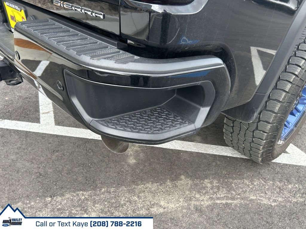 Used 2023 GMC Sierra 3500 Denali w/ Denali Ultimate Package image 10