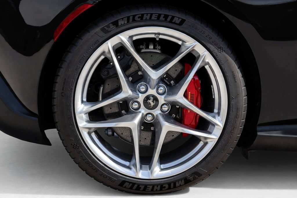 Certified 2024 Ferrari Roma Spider RWD image 60