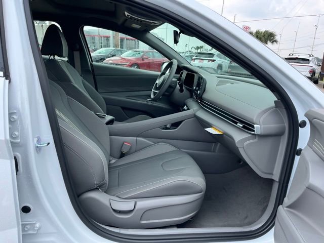 New 2026 Hyundai Elantra SEL Sport Premium FWD image 22