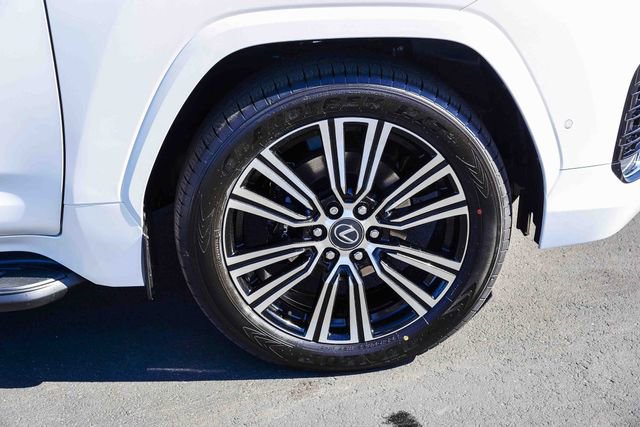 New 2026 Lexus LX 700h Luxury AWD/4WD image 10