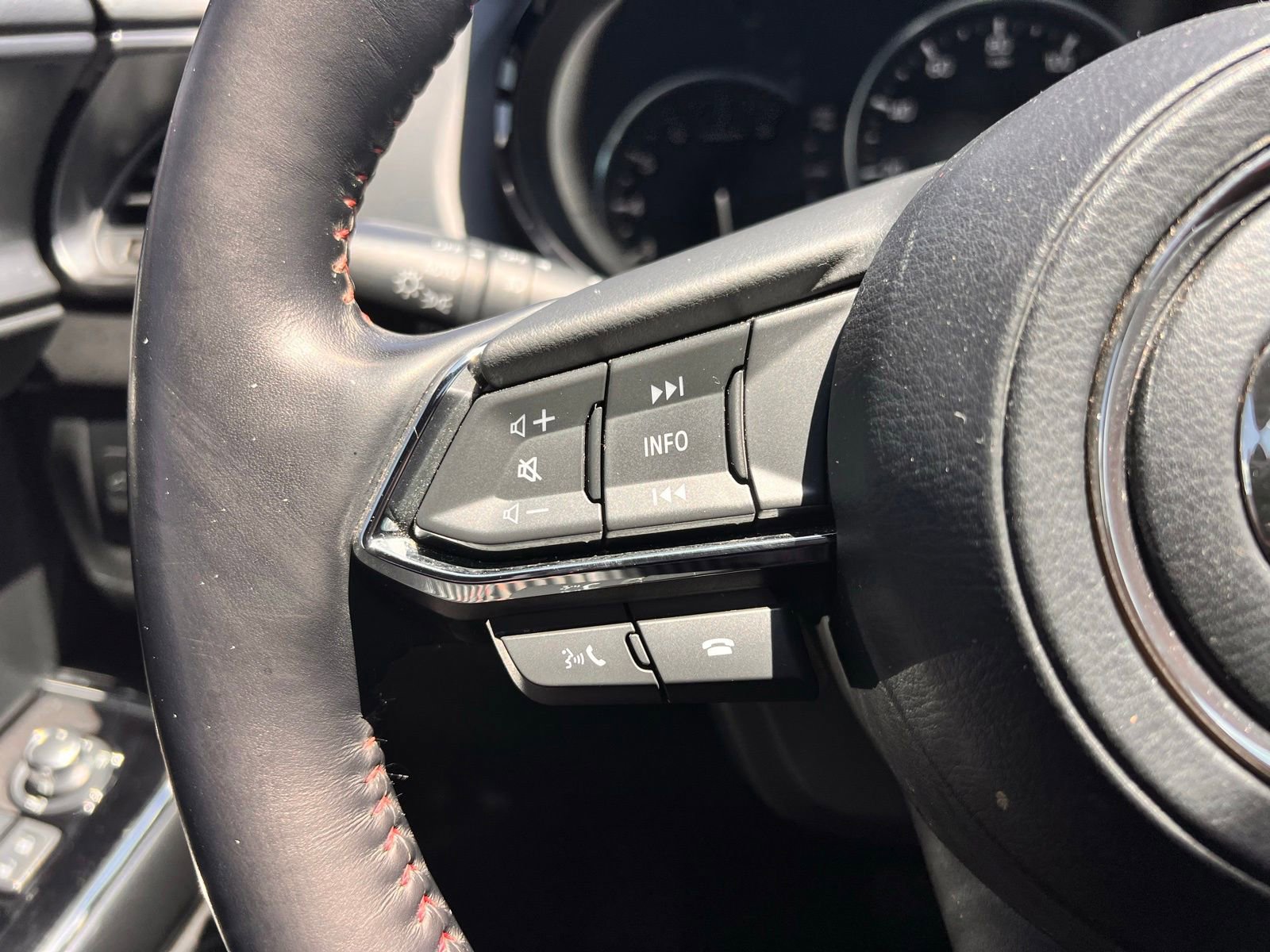 Certified 2022 MAZDA CX-9 Carbon Edition AWD/4WD image 22