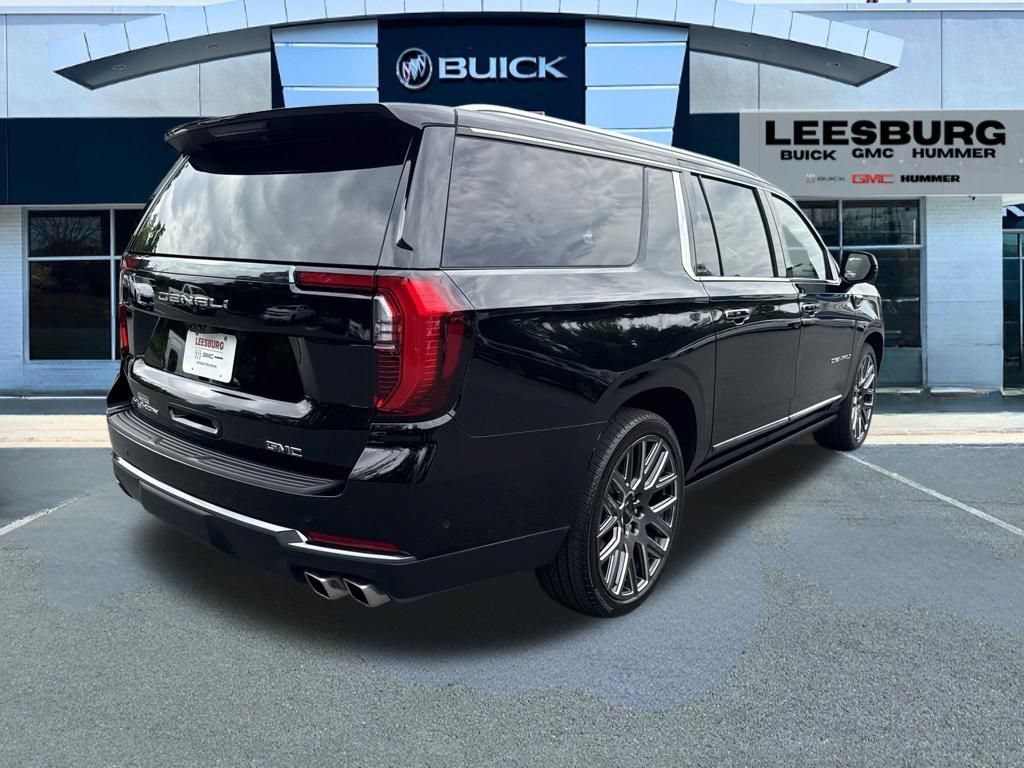 Used 2025 GMC Yukon XL Denali Ultimate AWD/4WD image 7