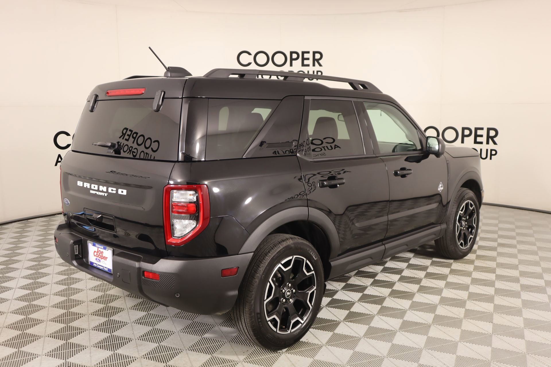 Used 2025 Ford Bronco Sport Outer Banks w/ Outer Banks Tech Package+ AWD/4WD image 21