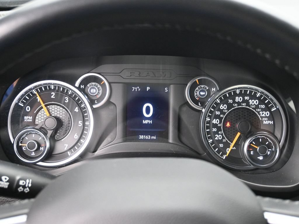 Used 2022 RAM 1500 Big Horn AWD/4WD image 12