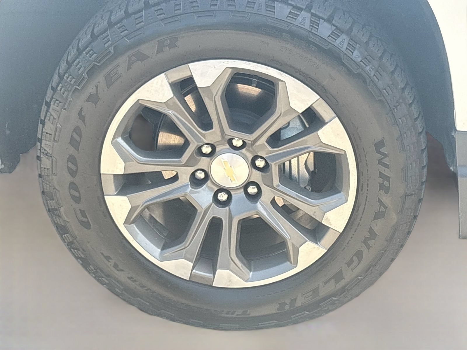 Used 2024 Chevrolet Silverado 1500 High Country w/ Technology Package AWD/4WD image 31