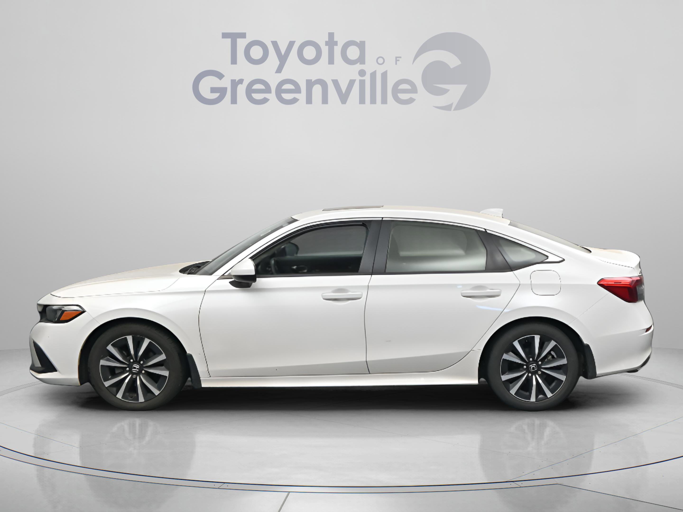 Used 2022 Honda Civic EX image 5