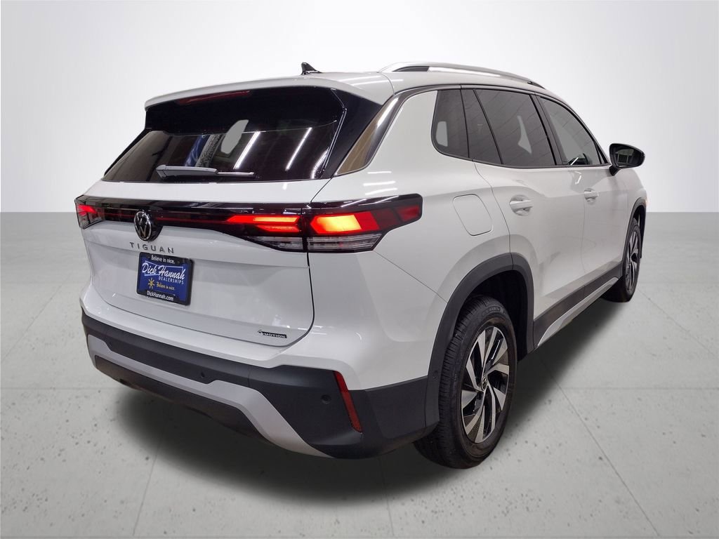 New 2025 Volkswagen Tiguan S image 12