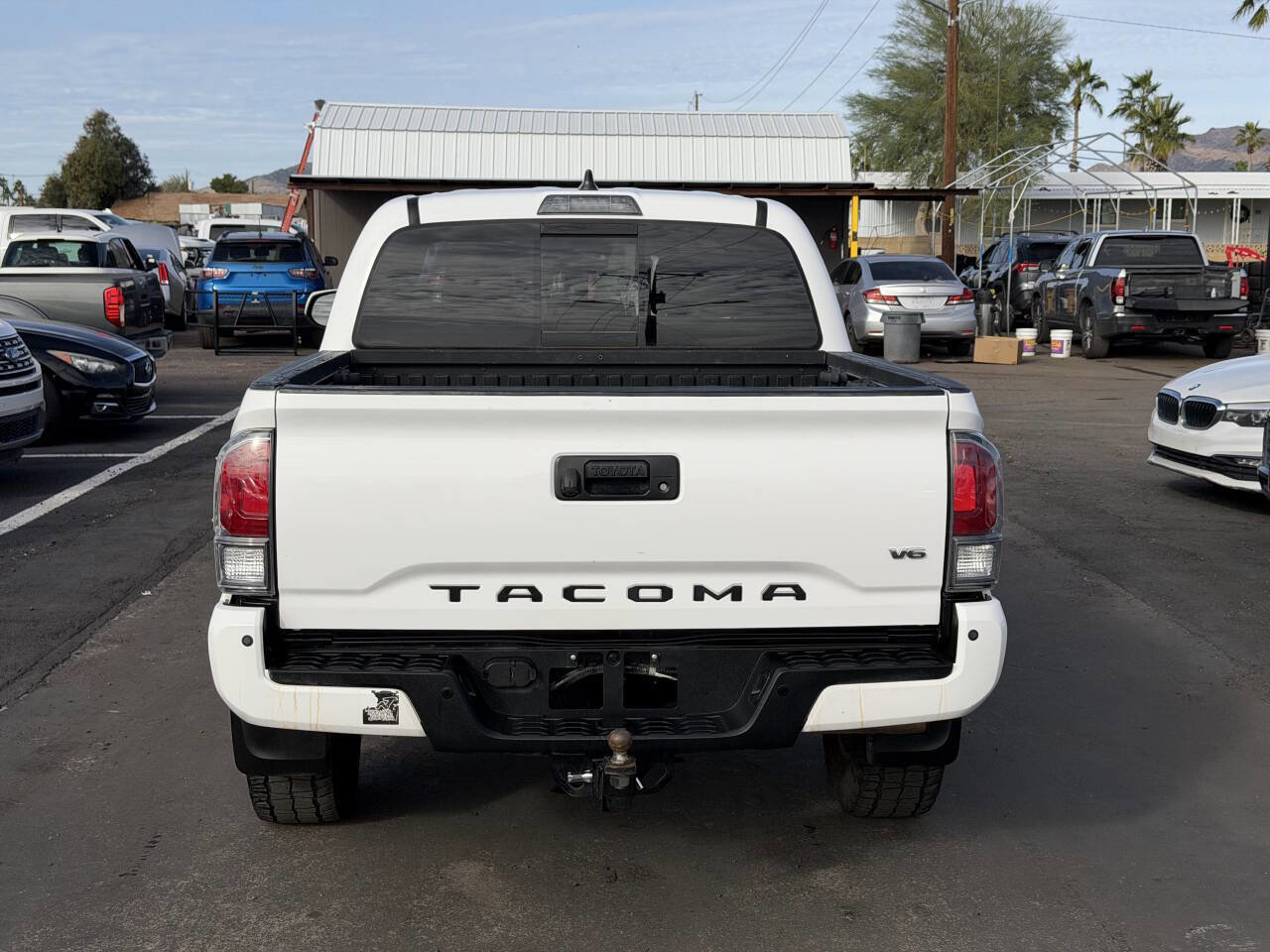Used 2020 Toyota Tacoma TRD Off-Road w/ Technology Package image 5
