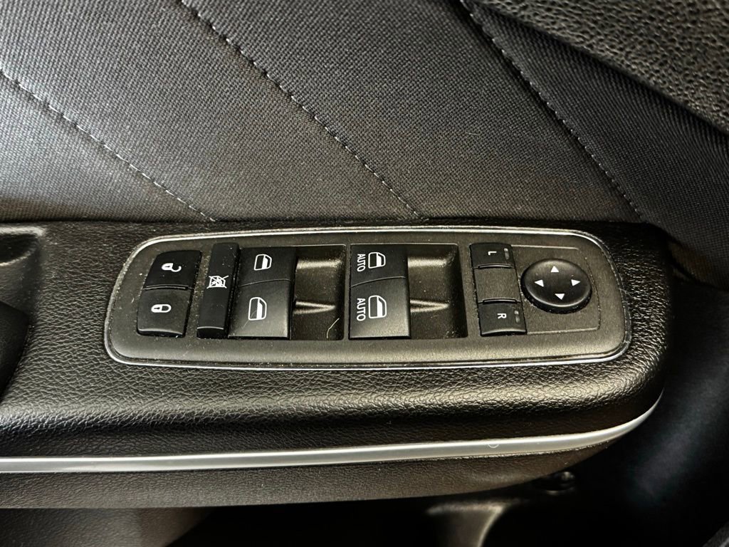 Certified 2022 Dodge Charger R/T w/ Driver Convenience Group image 11