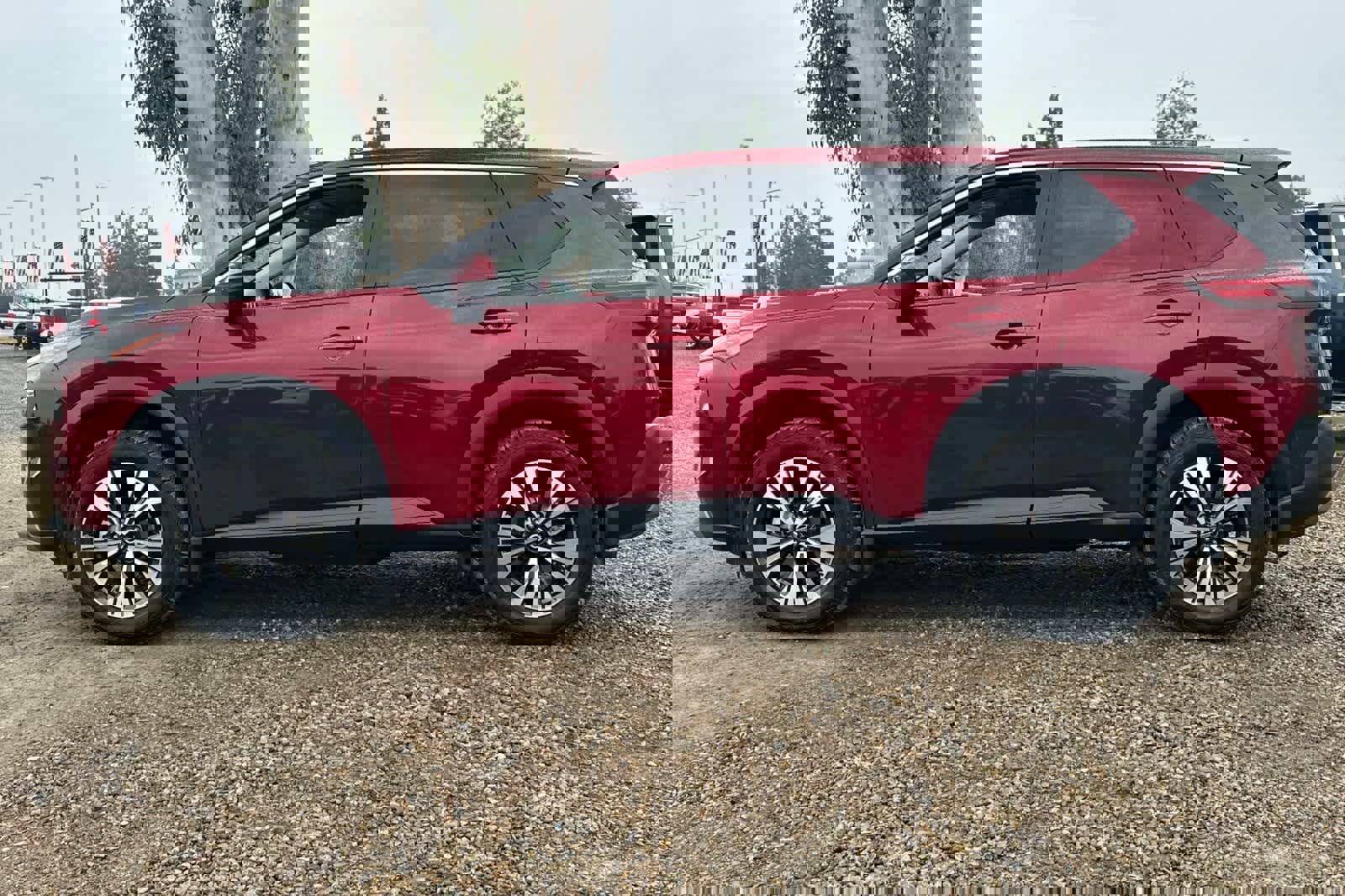 Used 2021 Nissan Rogue SV image 6